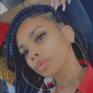 Meet your Posher, Victoria